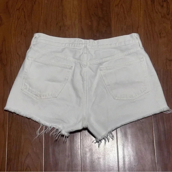 AGOLDE White Denim Shorts Raw Hem 2” inseam size 28 - Picture 2 of 3